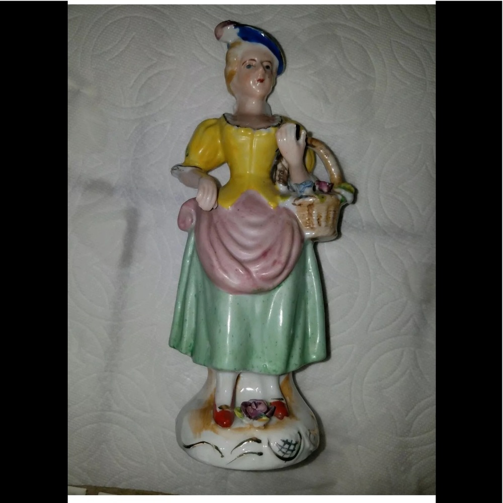 Rare Porcelain Gold Lace Country Girl Figurine